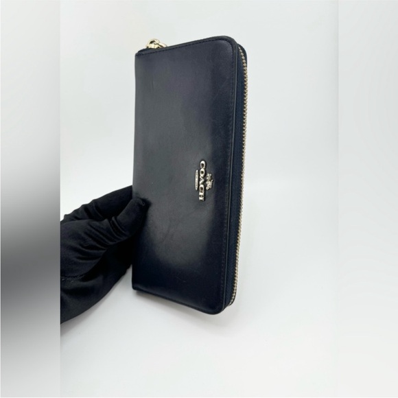 Coach slim zip around wallet - Picture 3 of 14